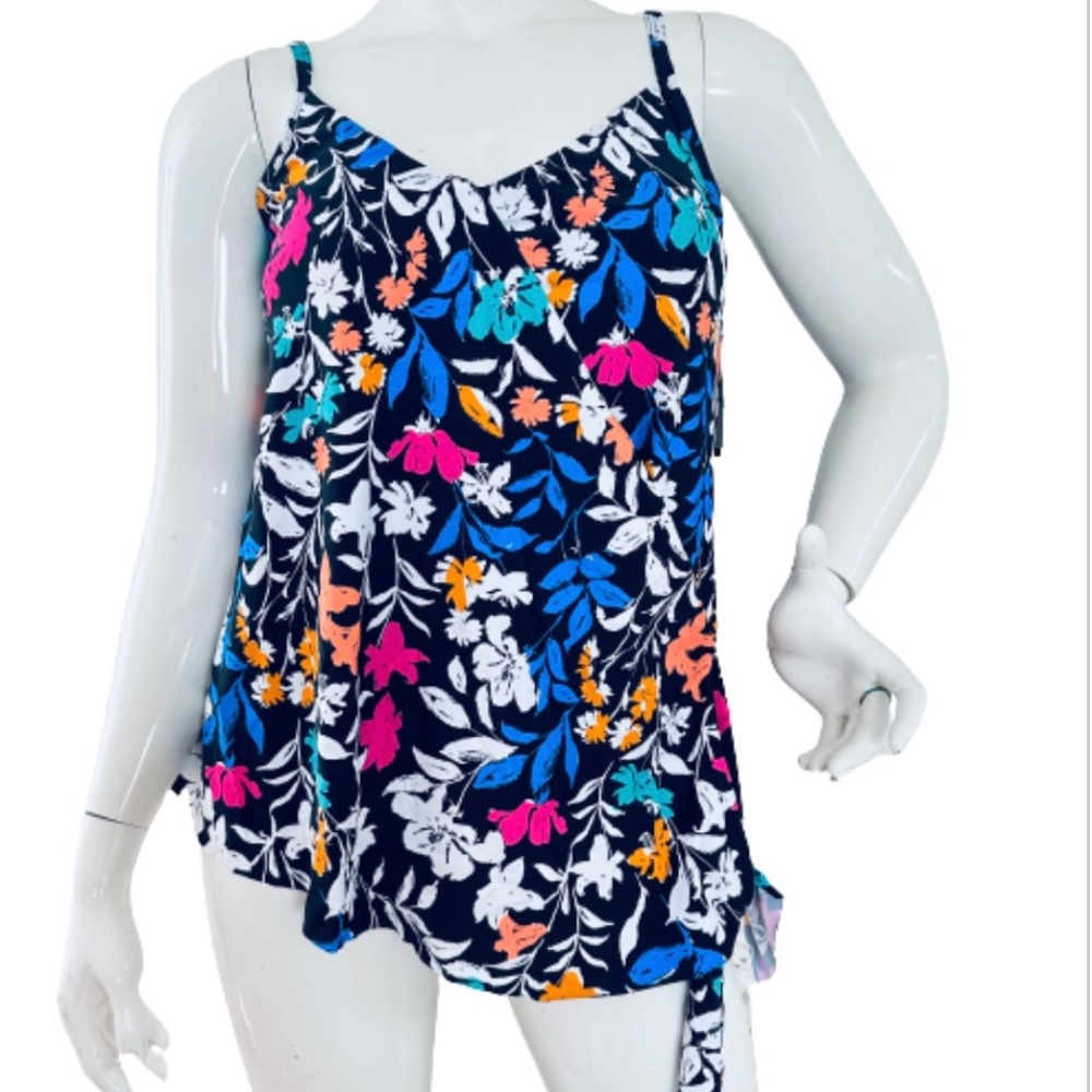 Island escape swim top floral size 16 NEW